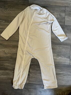 Stonz SPF50 Sun suit Cream & White Striped Zippered Kids